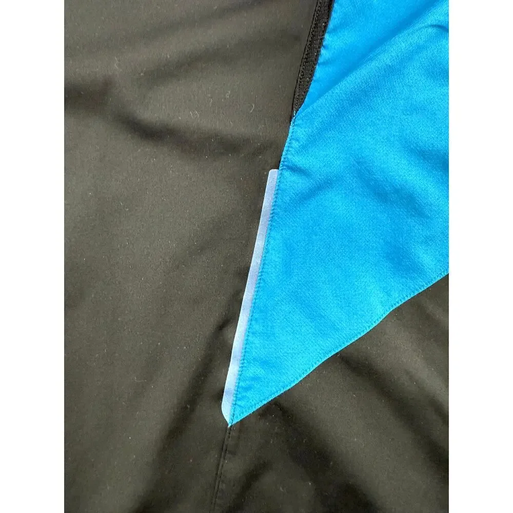 The North Face Men’s Lightning Zip In Rain Jacket in Hero Blue/Black. Size M